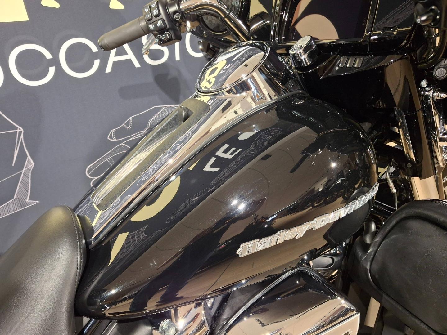 Image HARLEY-DAVIDSON Electra Gld Revival Electra Glide Limited 1868