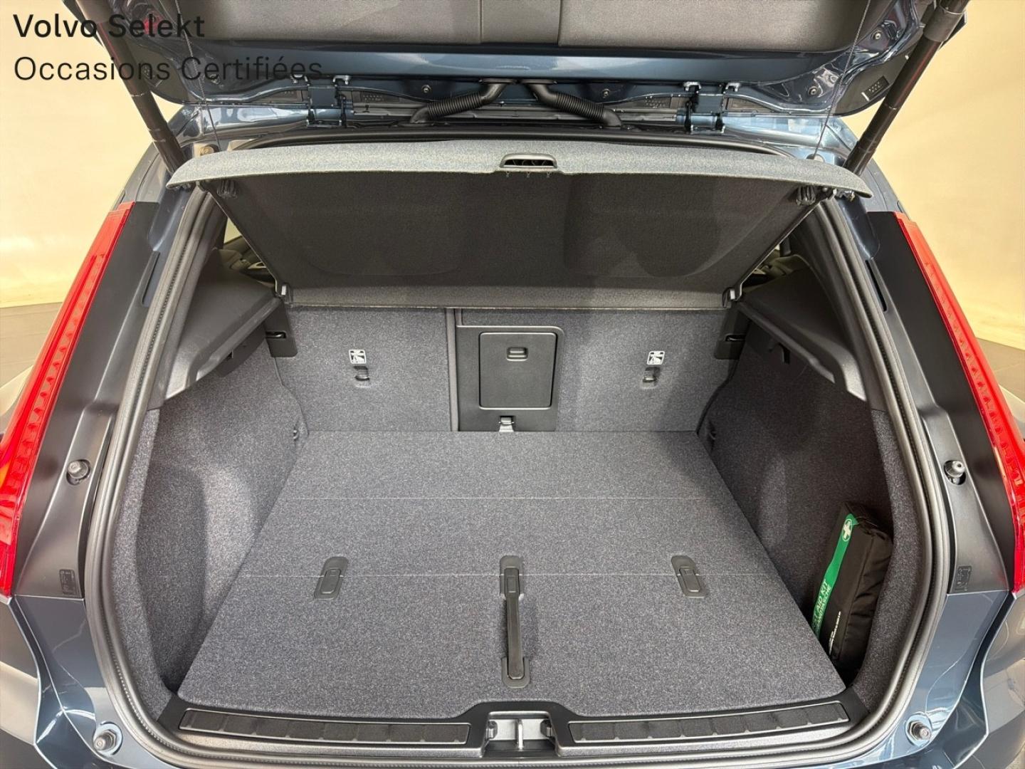 Image VOLVO EX40 Single Extended Range 252ch Black Edition