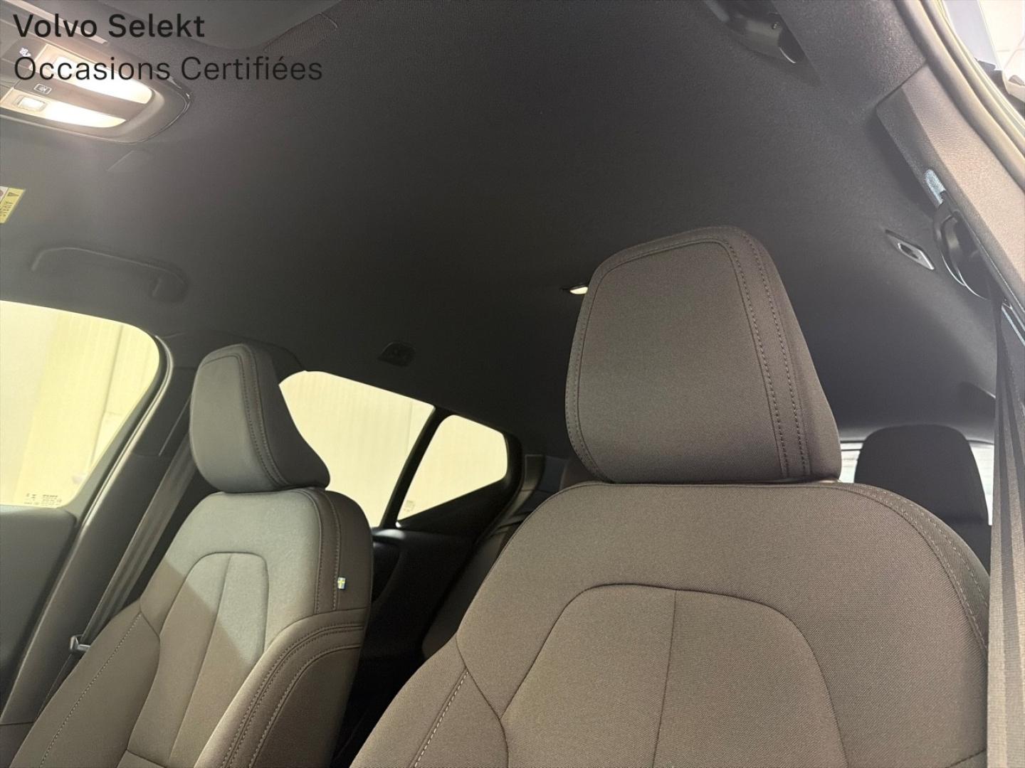 Image VOLVO EX40 Single Extended Range 252ch Black Edition