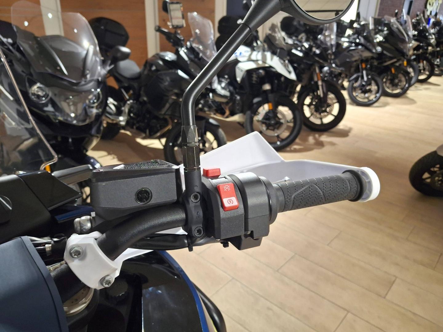Image HUSQVARNA Norden 901 Norden 901 Expedition