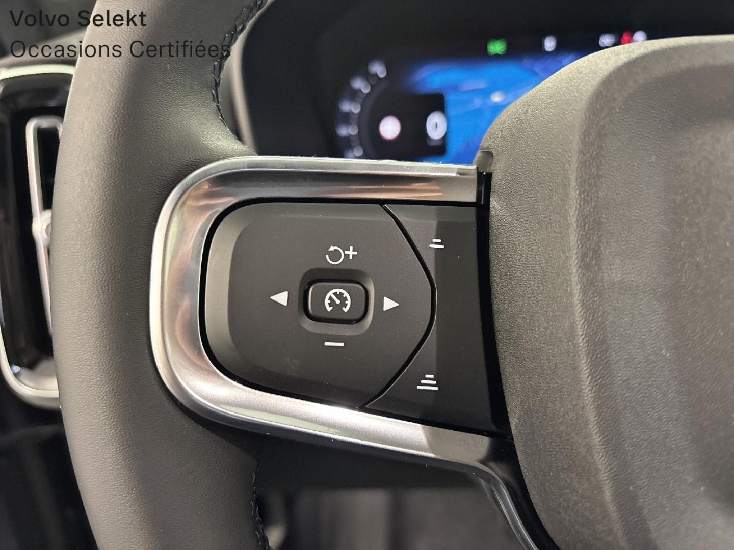 Image VOLVO XC40 B3 163ch Black Edition DCT 7