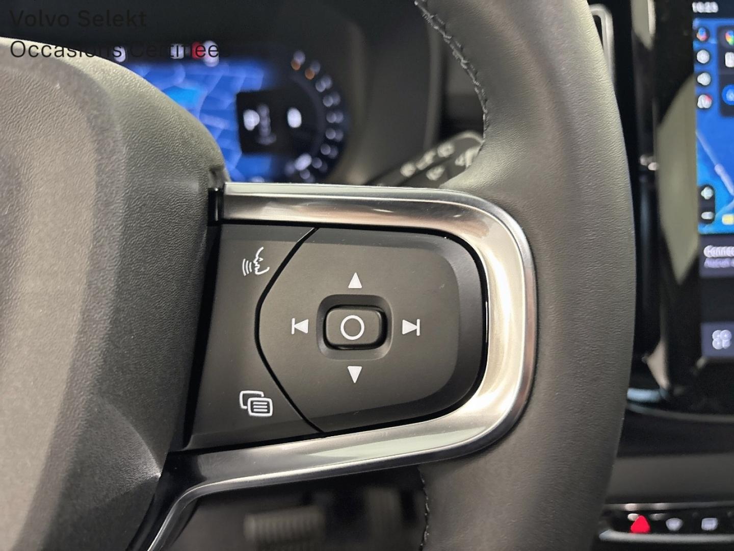 Image VOLVO XC40 B3 163ch Black Edition DCT 7