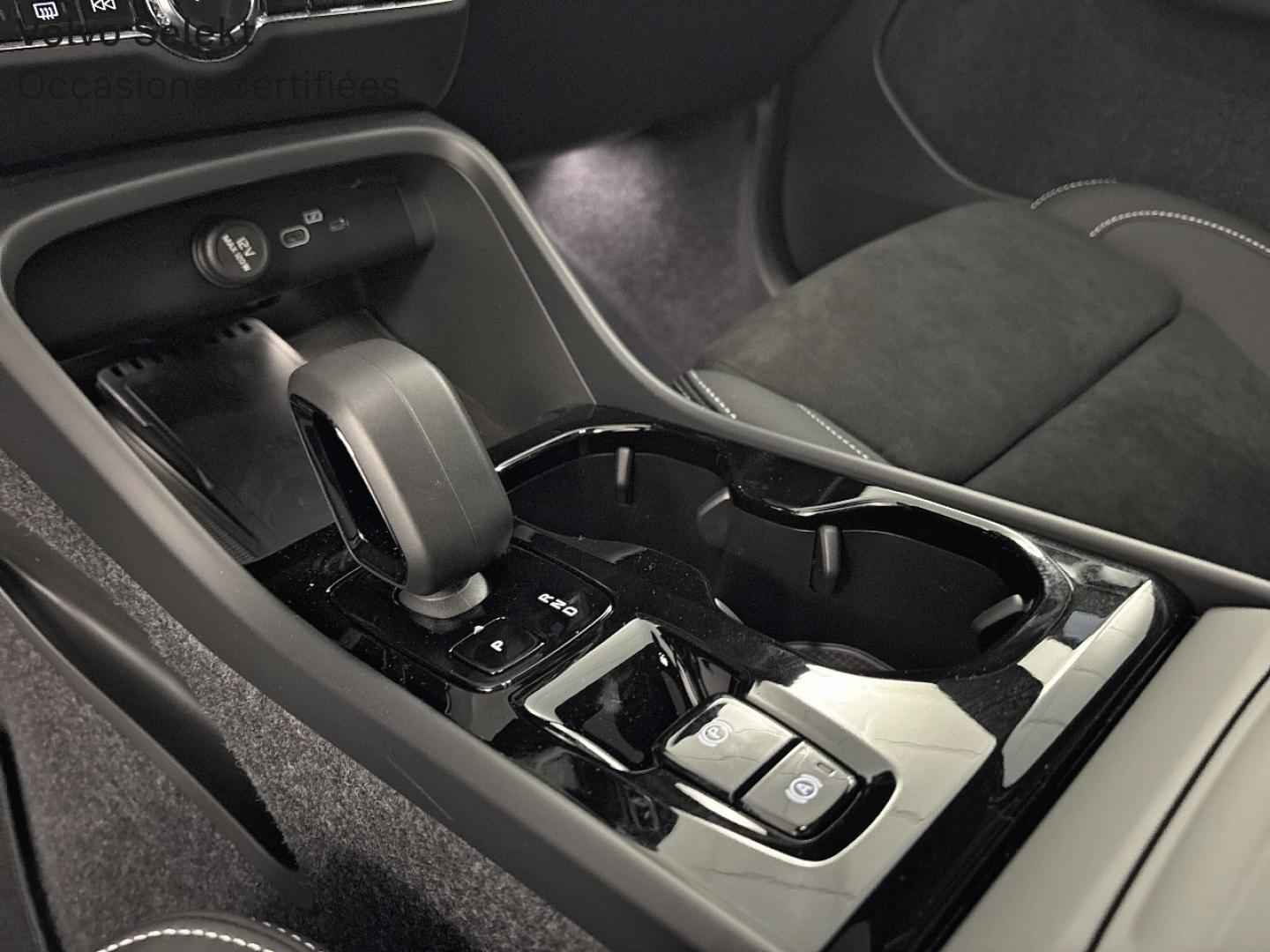 Image VOLVO XC40 B3 163ch Black Edition DCT 7