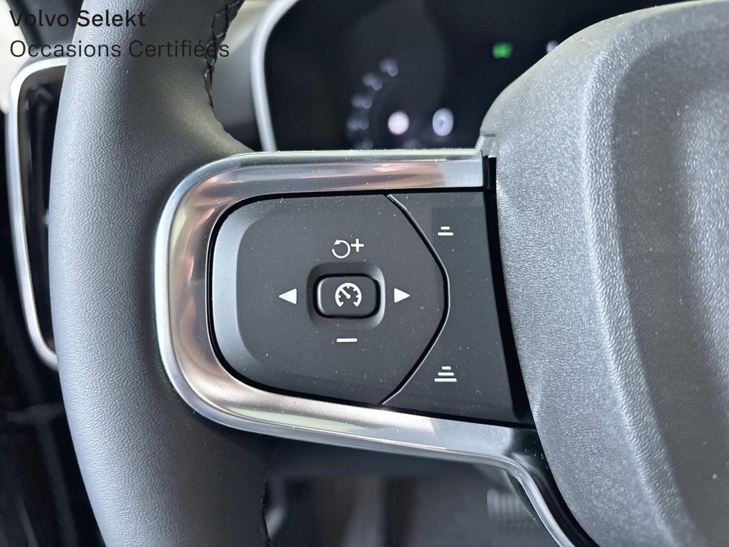 Image VOLVO XC40 B3 163ch Black Edition DCT 7