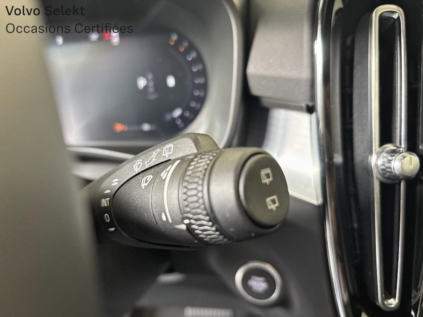 Image VOLVO XC40 B3 163ch Black Edition DCT 7