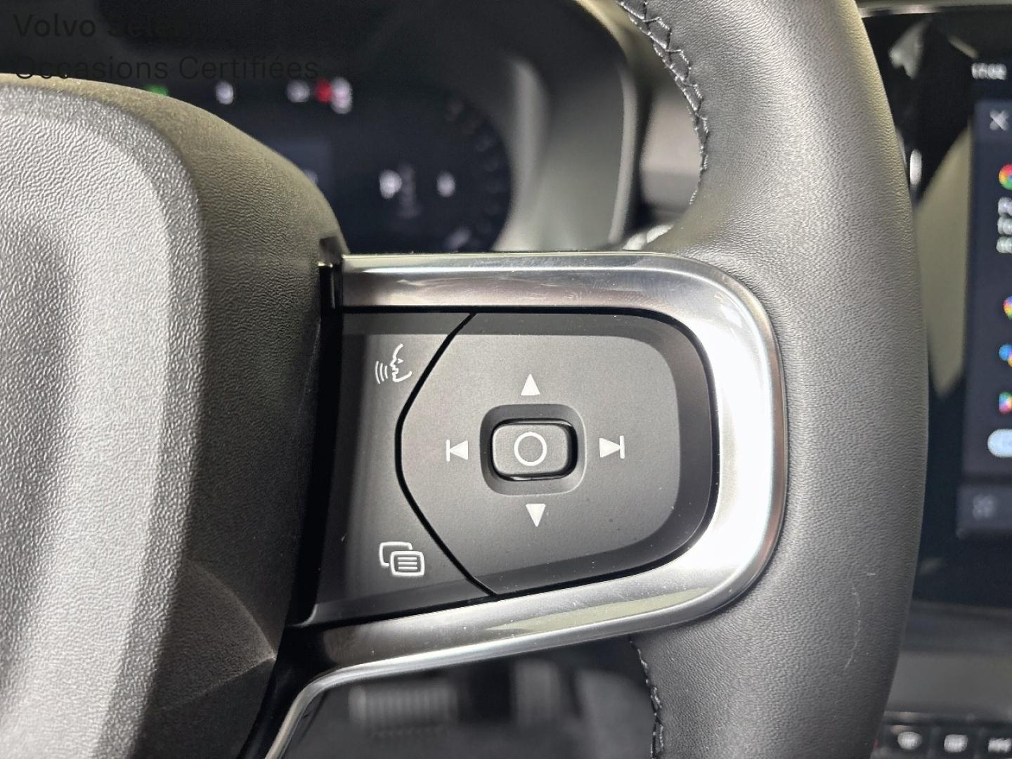 Image VOLVO XC40 B3 163ch Black Edition DCT 7