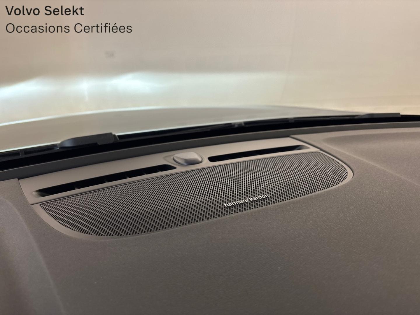 Image VOLVO XC40 B3 163ch Black Edition DCT 7