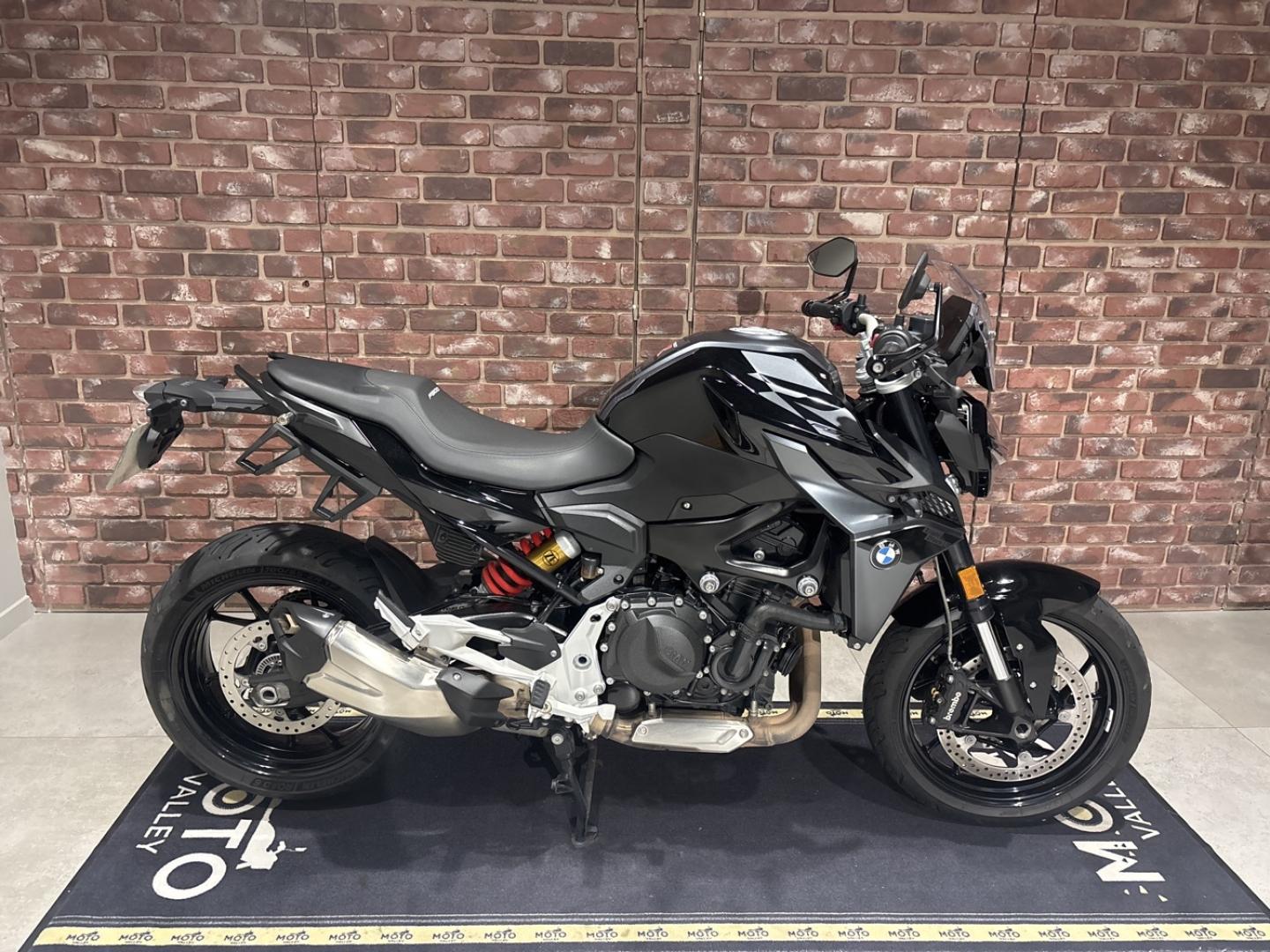 Image BMW F F 900 R A2