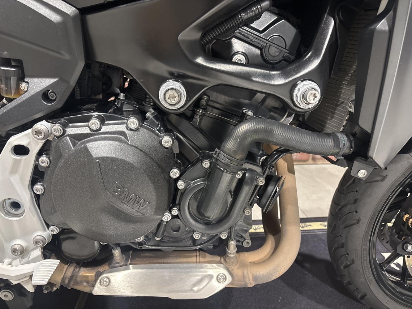 Image BMW F F 900 R A2