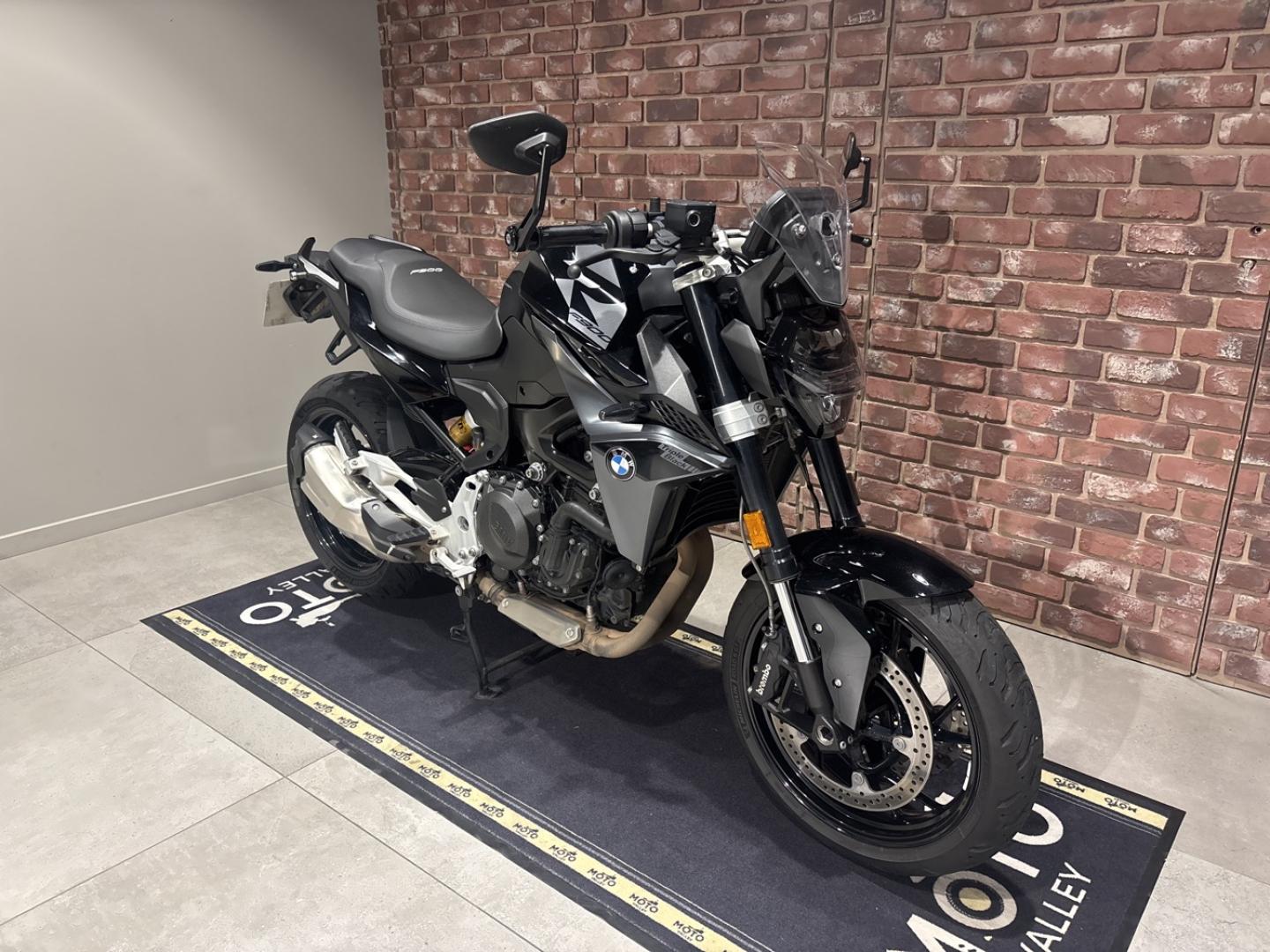 Image BMW F F 900 R A2