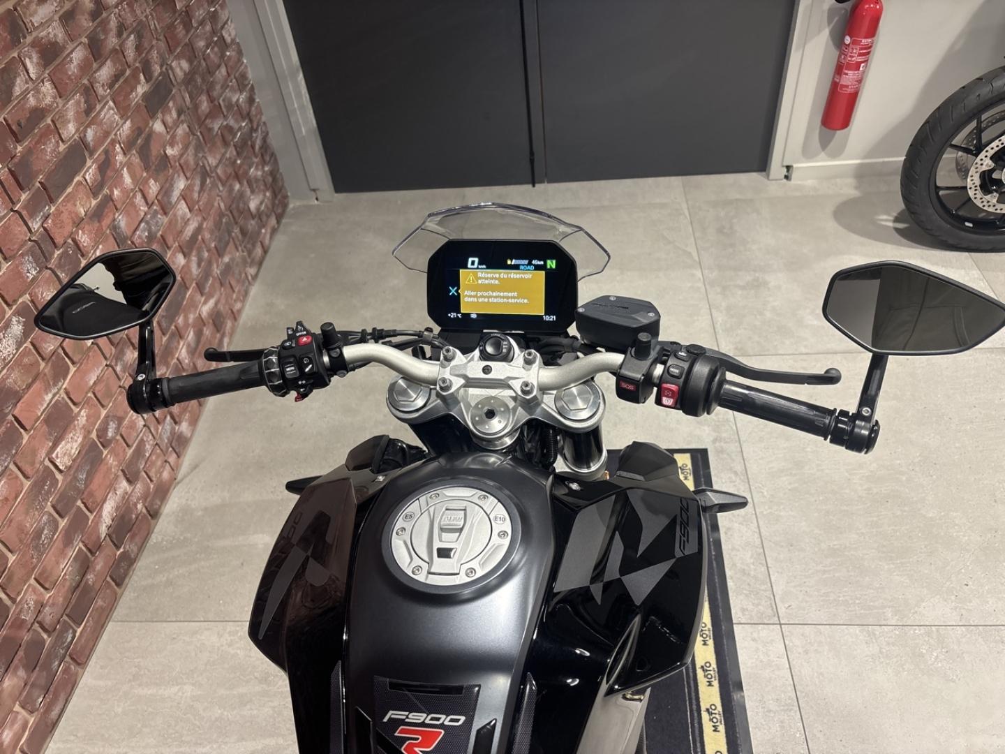 Image BMW F F 900 R A2