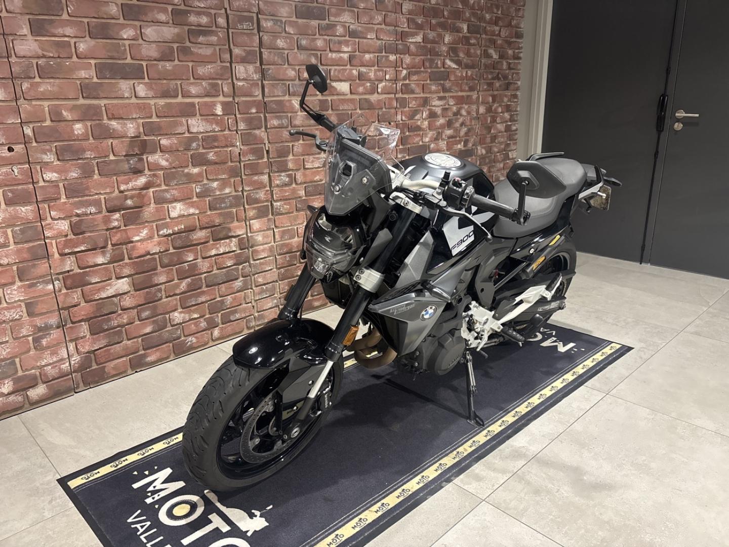Image BMW F F 900 R A2