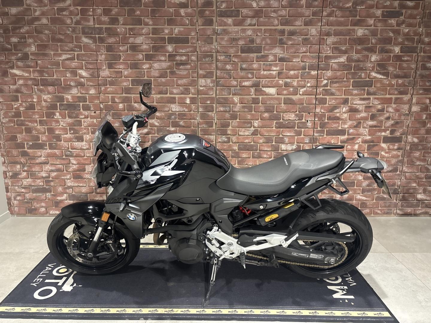 Image BMW F F 900 R A2