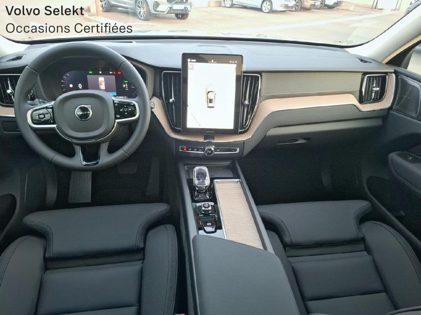 Image VOLVO XC60 T6 Hybride Rechargeable 253 + 145ch Ultra Style Dark Geartronic 8 AWD
