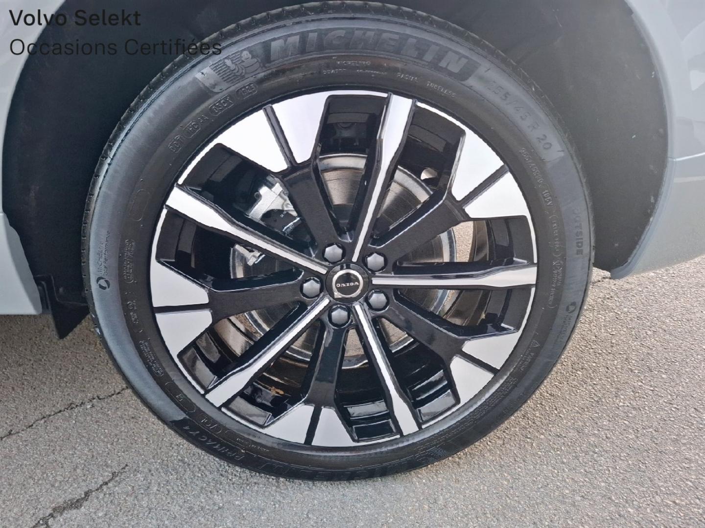 Image VOLVO XC60 T6 Hybride Rechargeable 253 + 145ch Ultra Style Dark Geartronic 8 AWD
