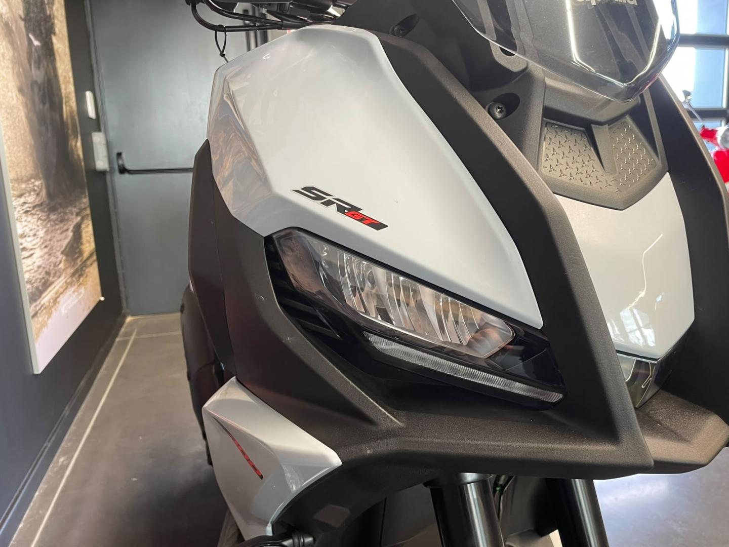 Image APRILIA SR GT SR GT 400