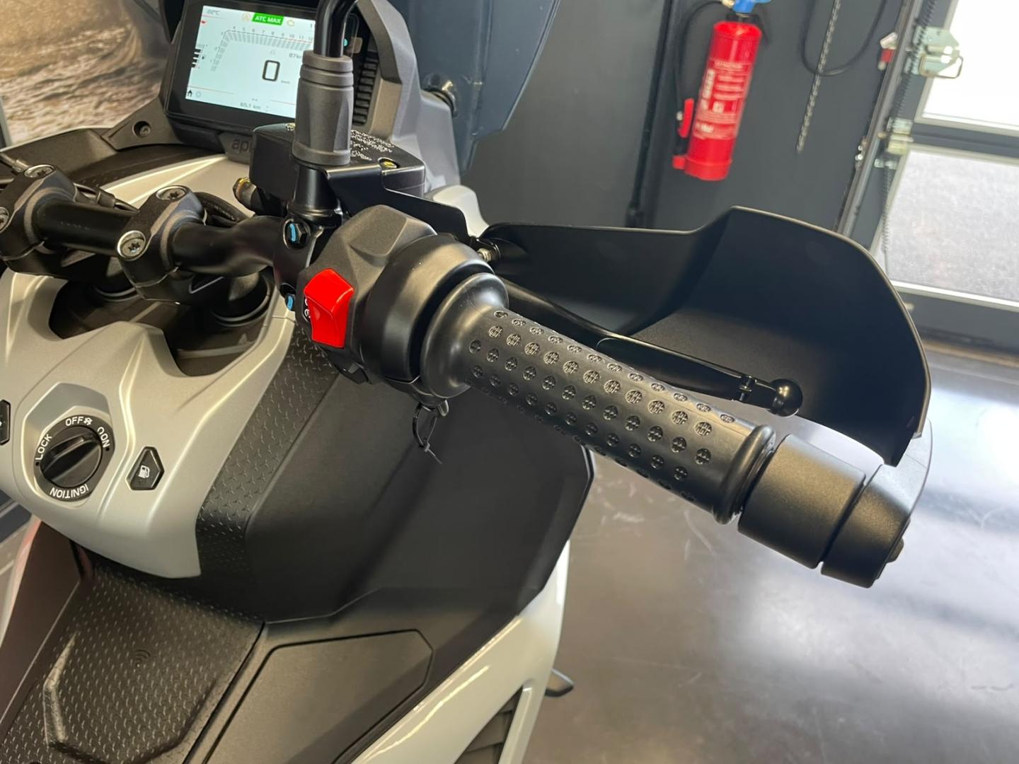 Image APRILIA SR GT SR GT 400