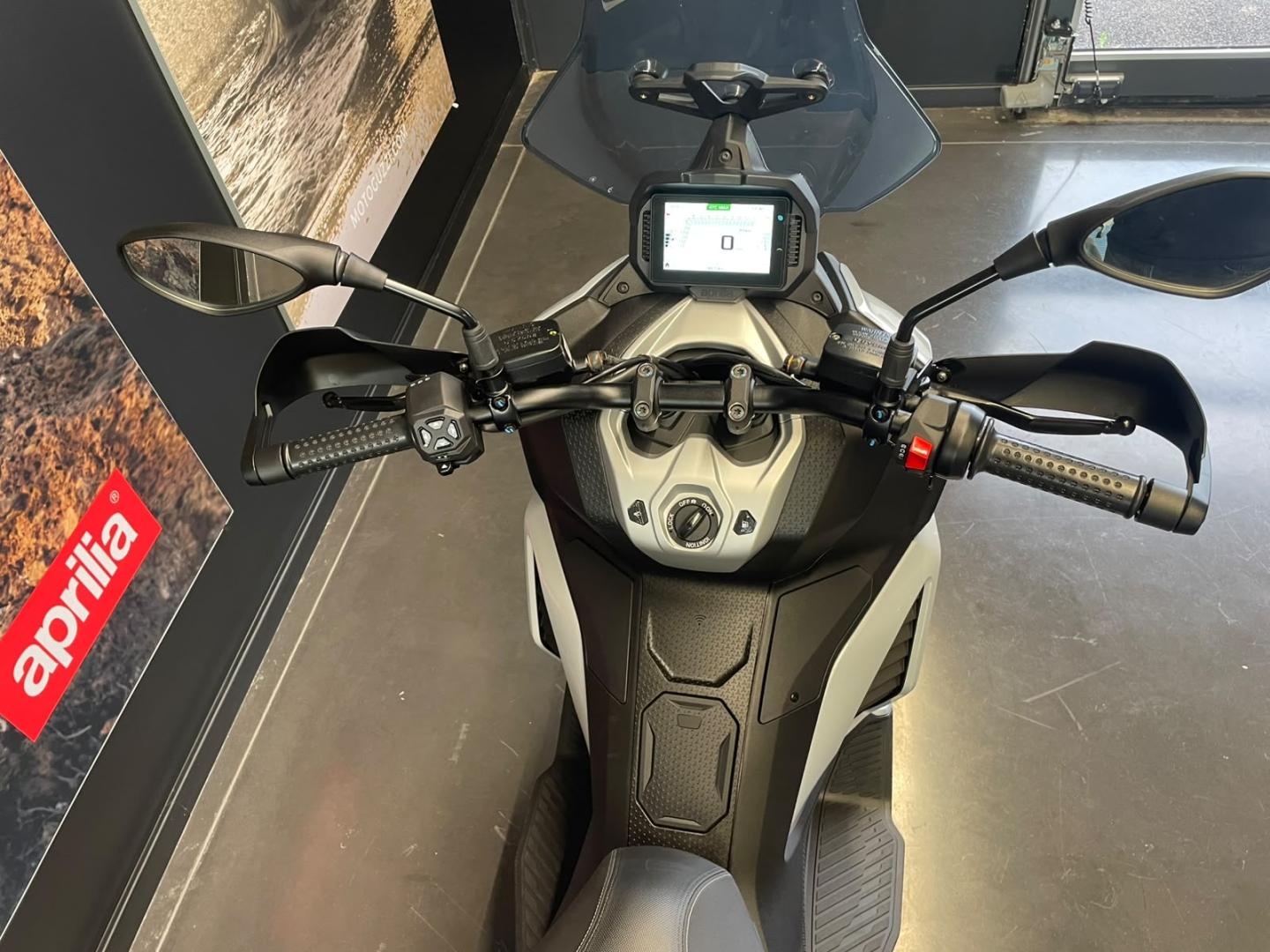 Image APRILIA SR GT SR GT 400