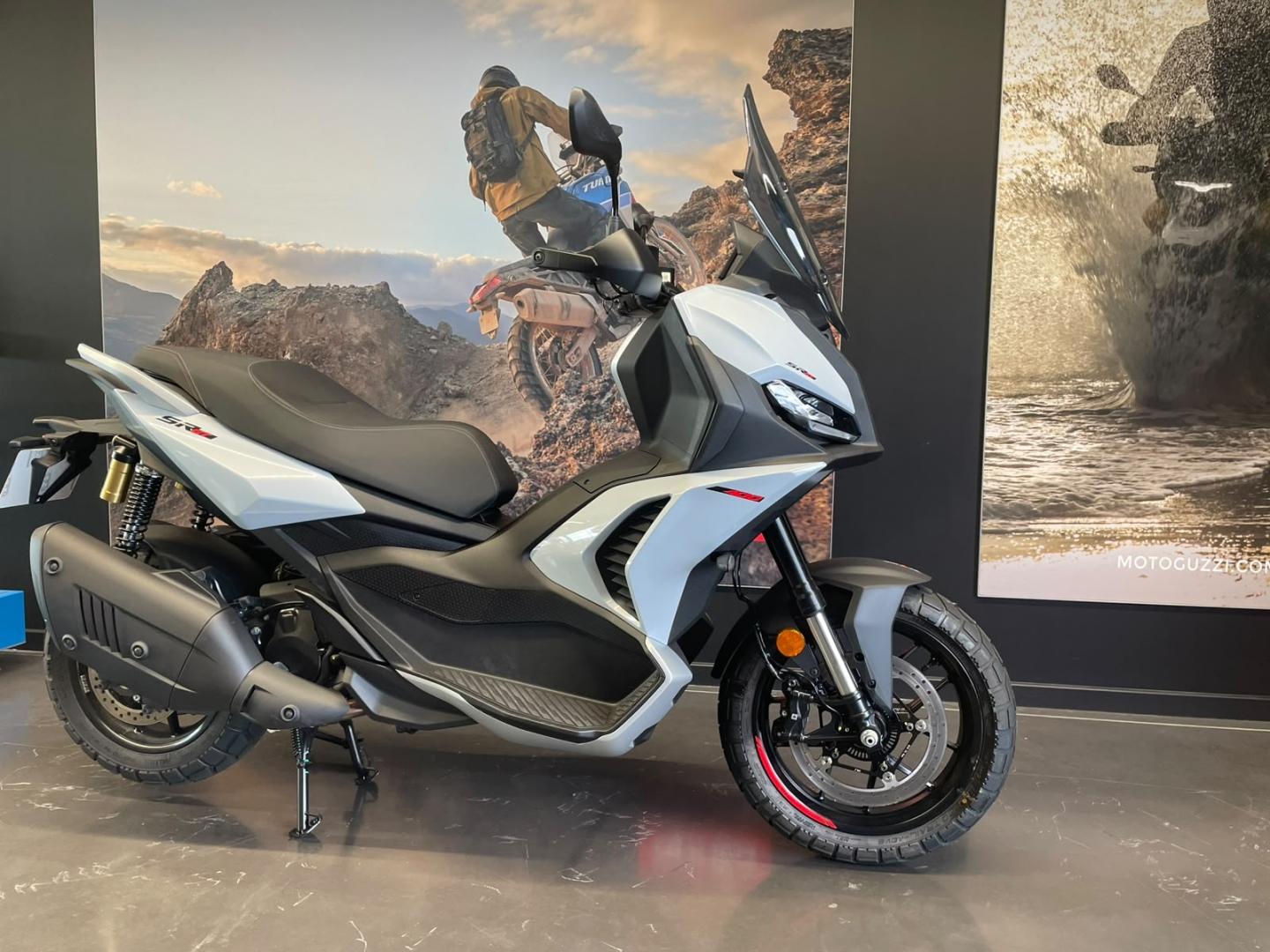 Image APRILIA SR GT SR GT 400