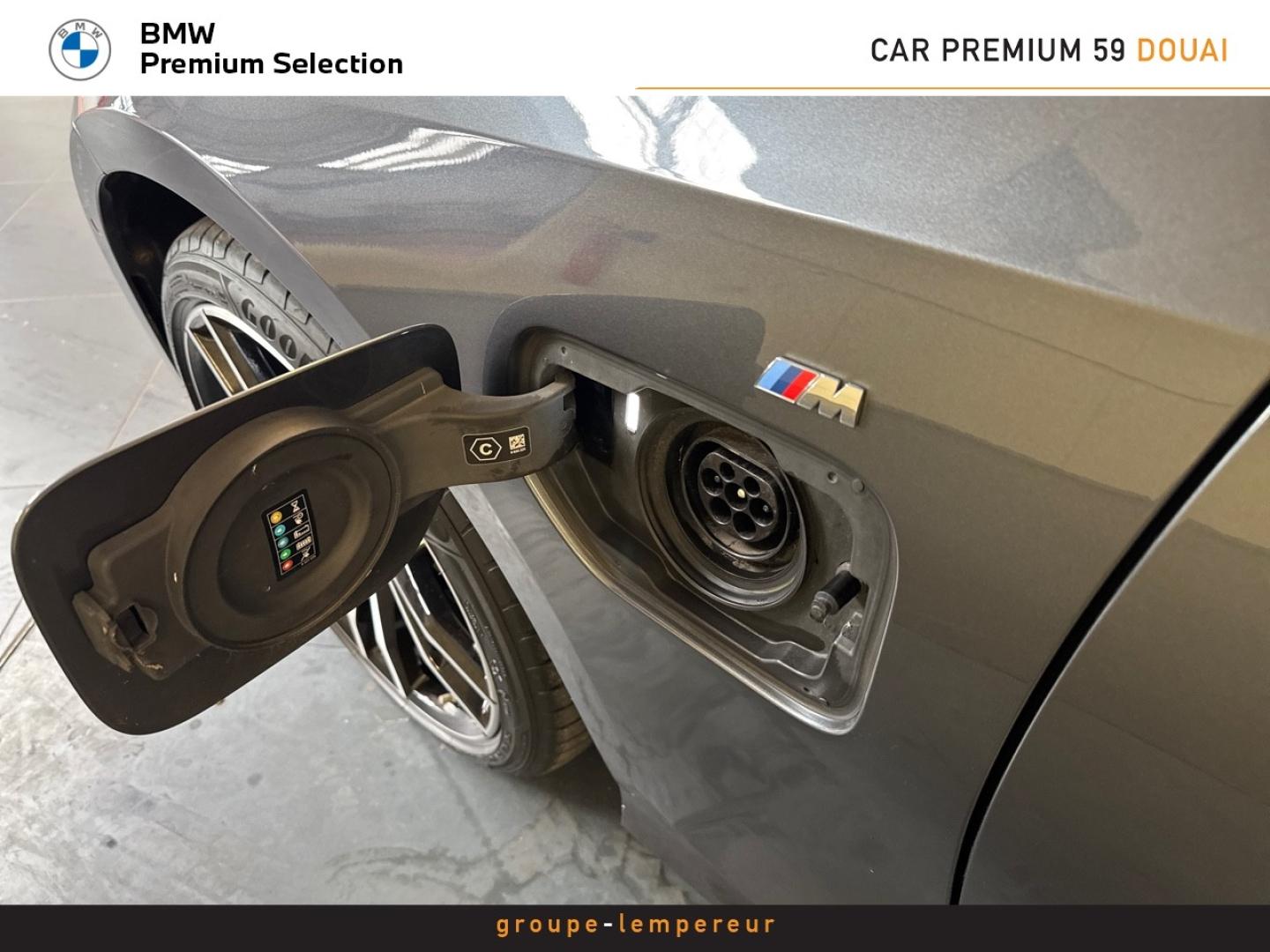 Image BMW Série 3 330eA 292ch M Sport 10cv