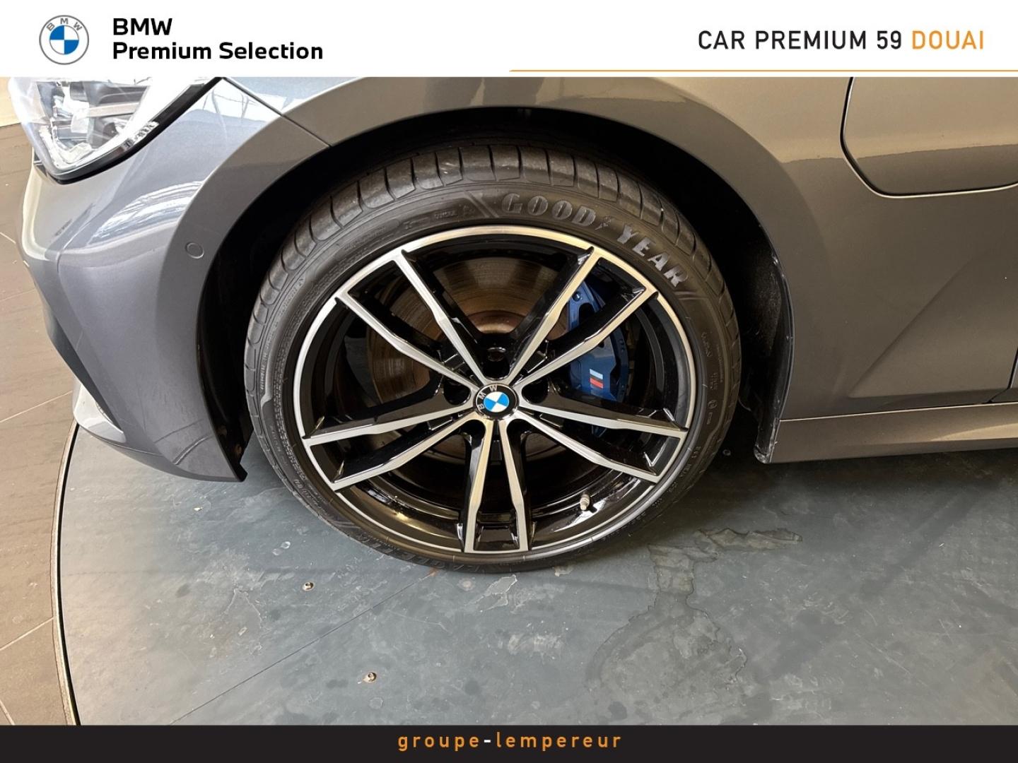 Image BMW Série 3 330eA 292ch M Sport 10cv