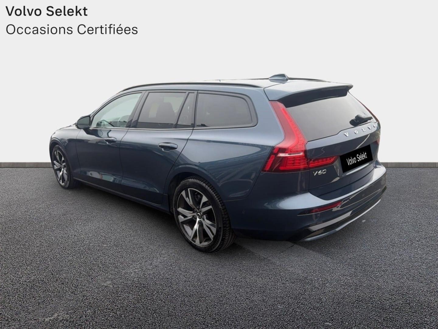 Image VOLVO V60 B4 197ch Ultra Style Dark DCT 7