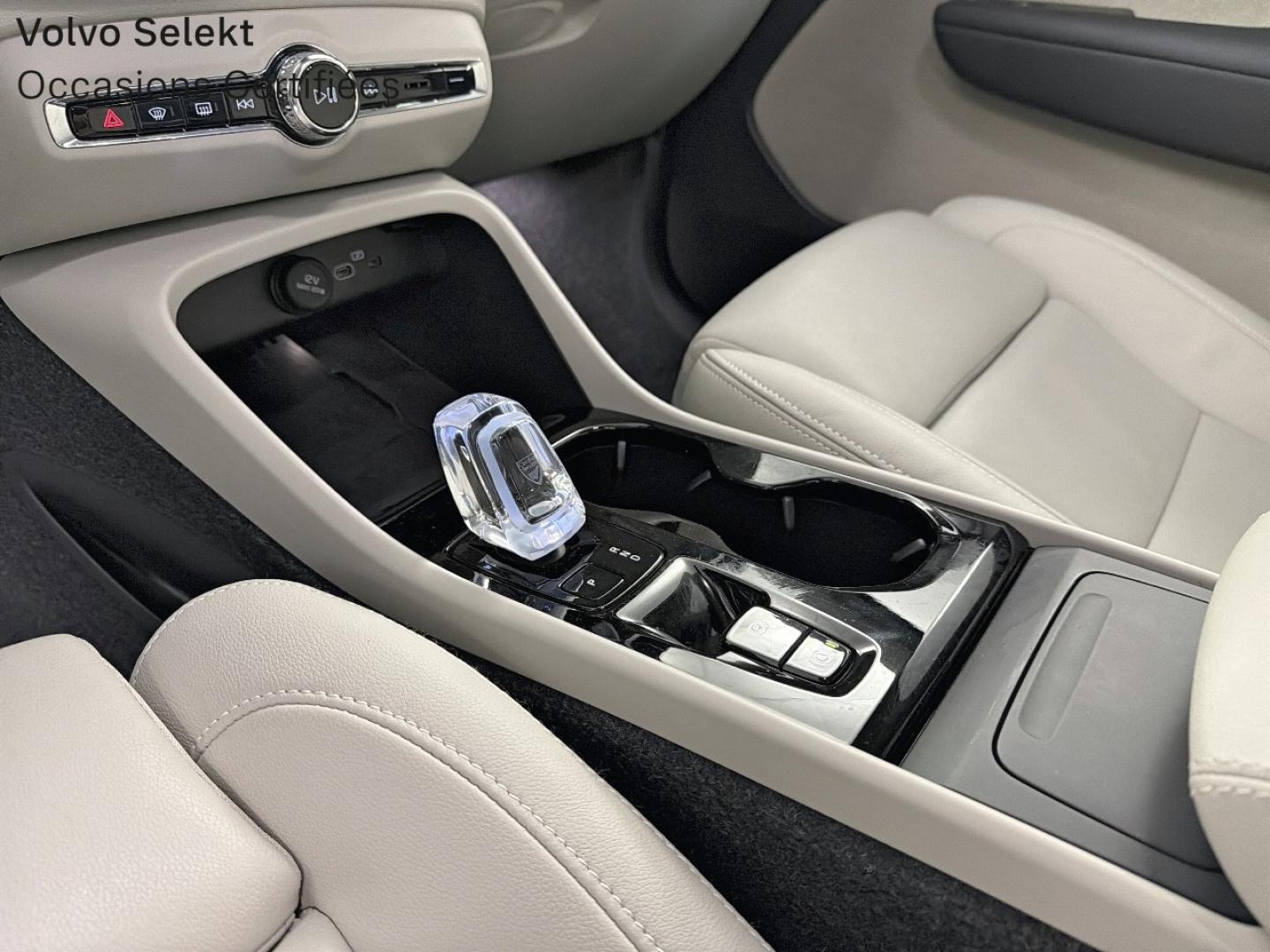 Image VOLVO XC40 B3 163ch Ultra DCT 7