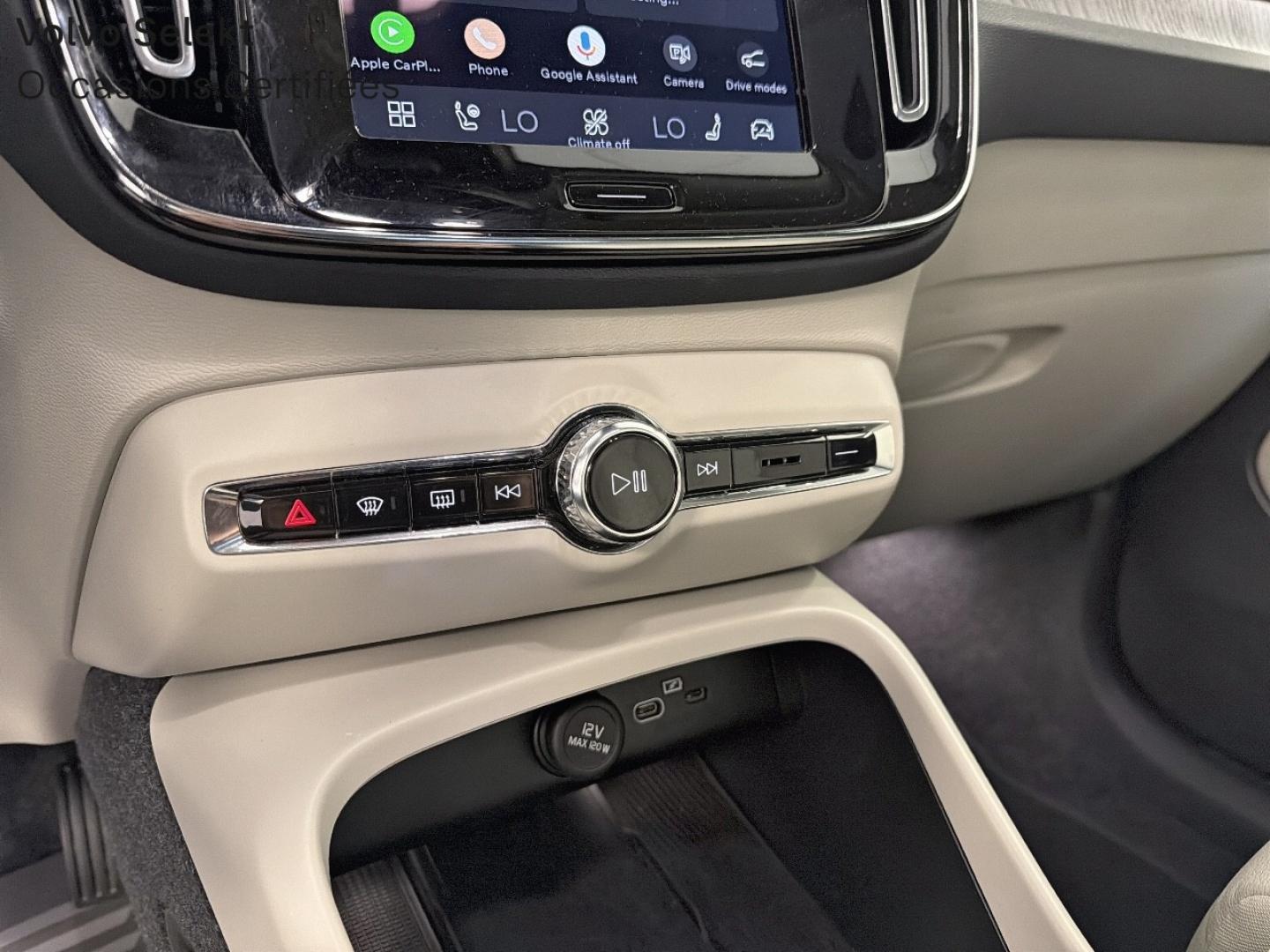 Image VOLVO XC40 B3 163ch Ultra DCT 7