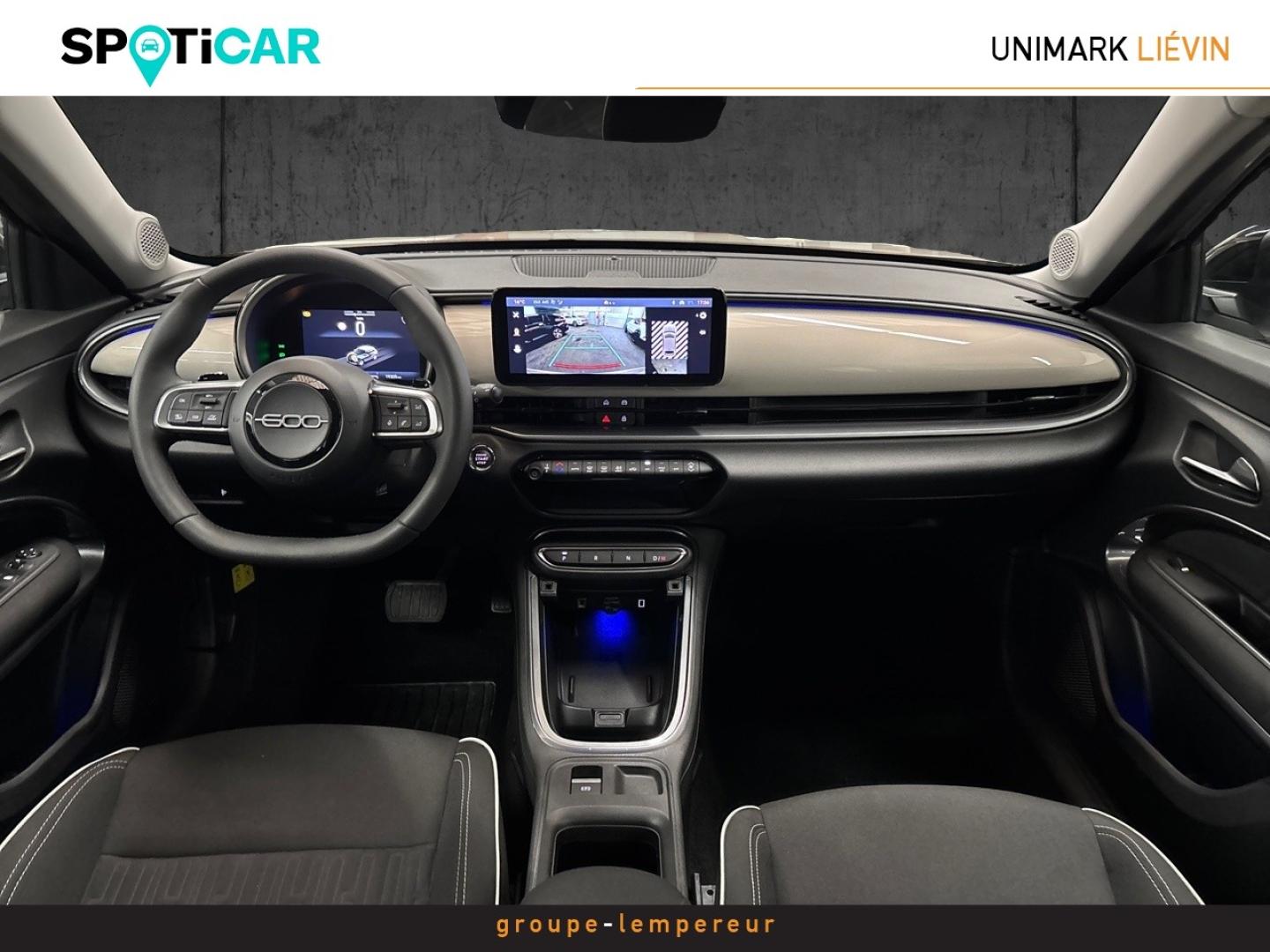 Image FIAT 600 1.2 Hybrid Turbo 145ch Pop eDCT6 Step 2