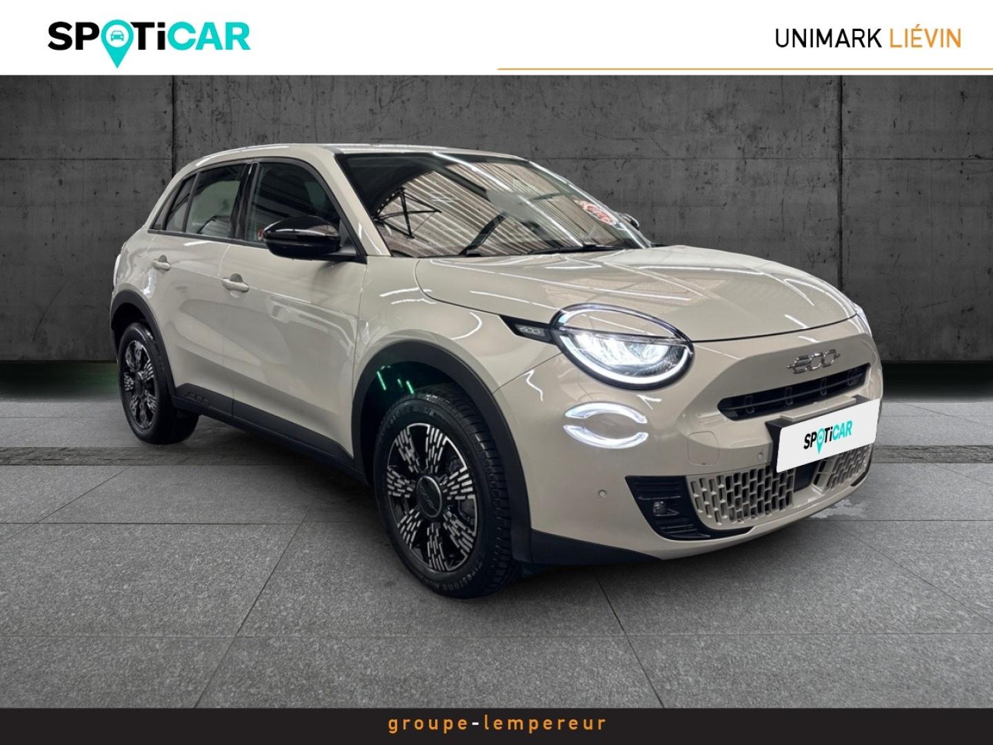 Photo FIAT 600 1.2 Hybrid Turbo 145ch Pop eDCT6 Step 2