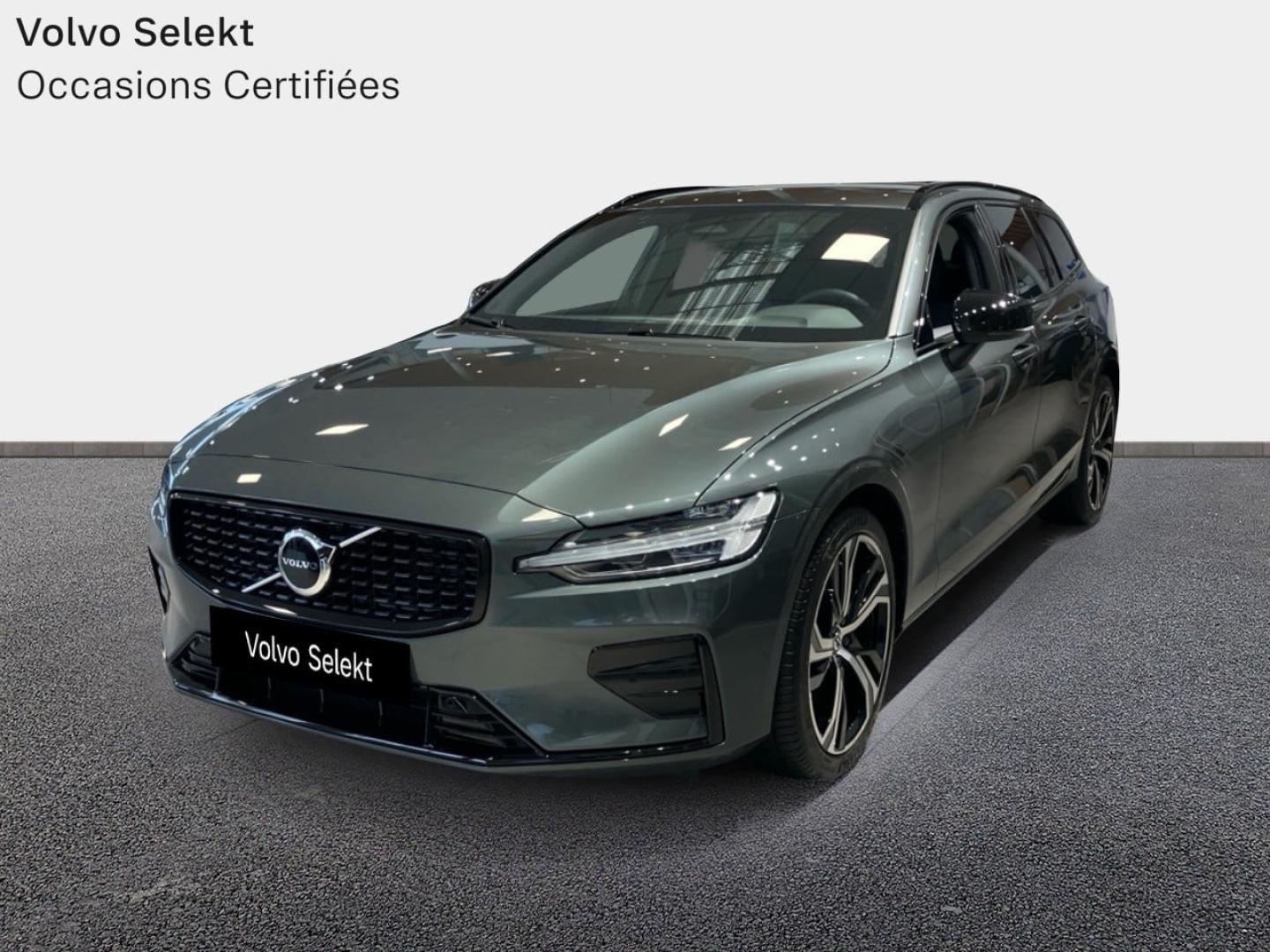Photo VOLVO V60 B4 197ch Plus Style Dark DCT 7