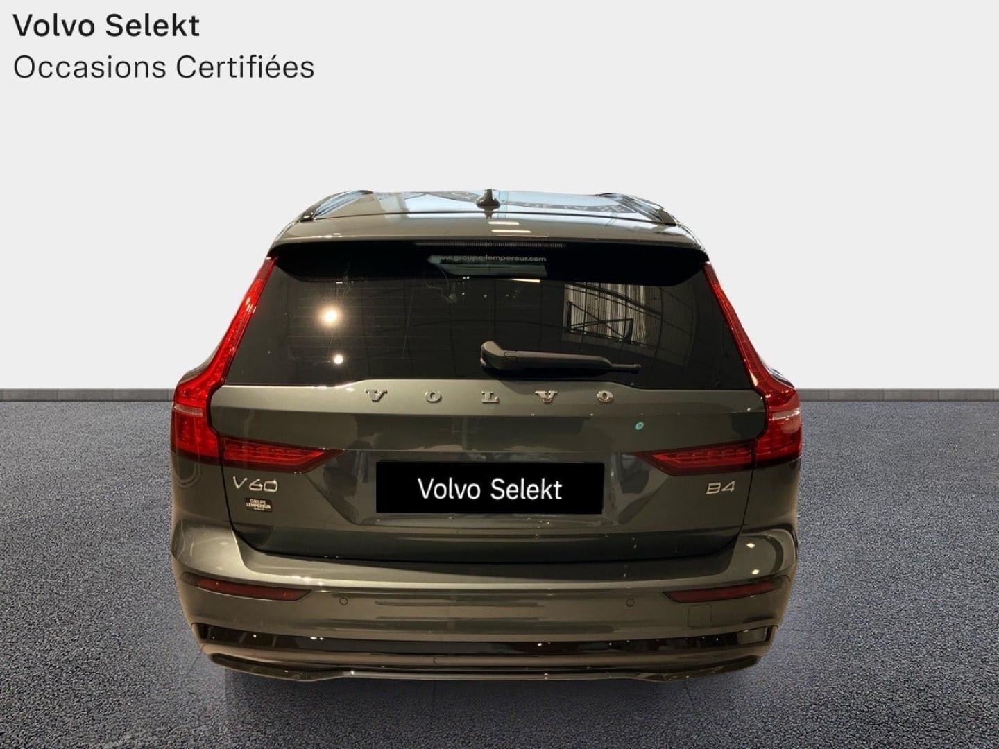Image VOLVO V60 B4 197ch Plus Style Dark DCT 7