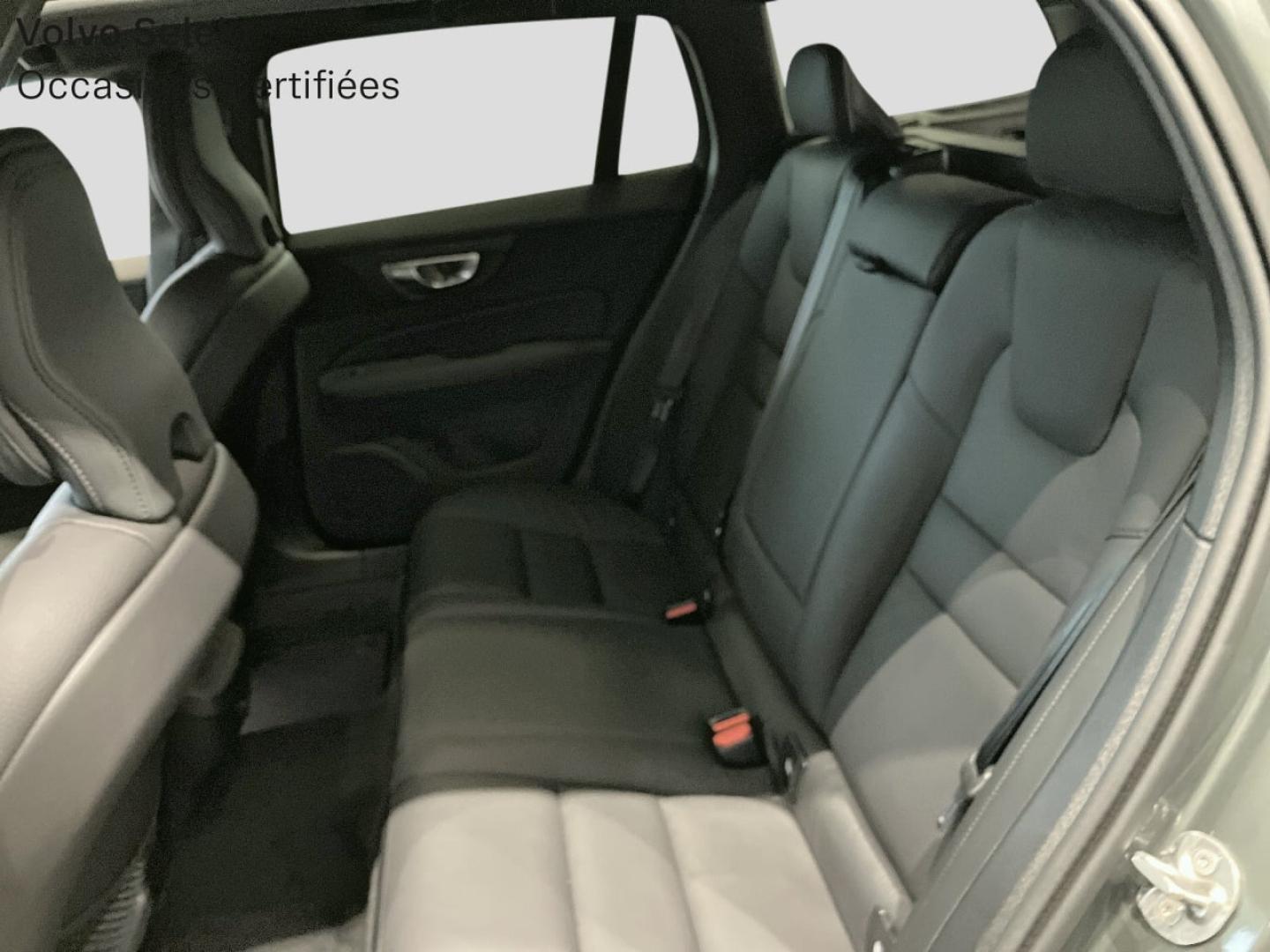 Image VOLVO V60 B4 197ch Plus Style Dark DCT 7