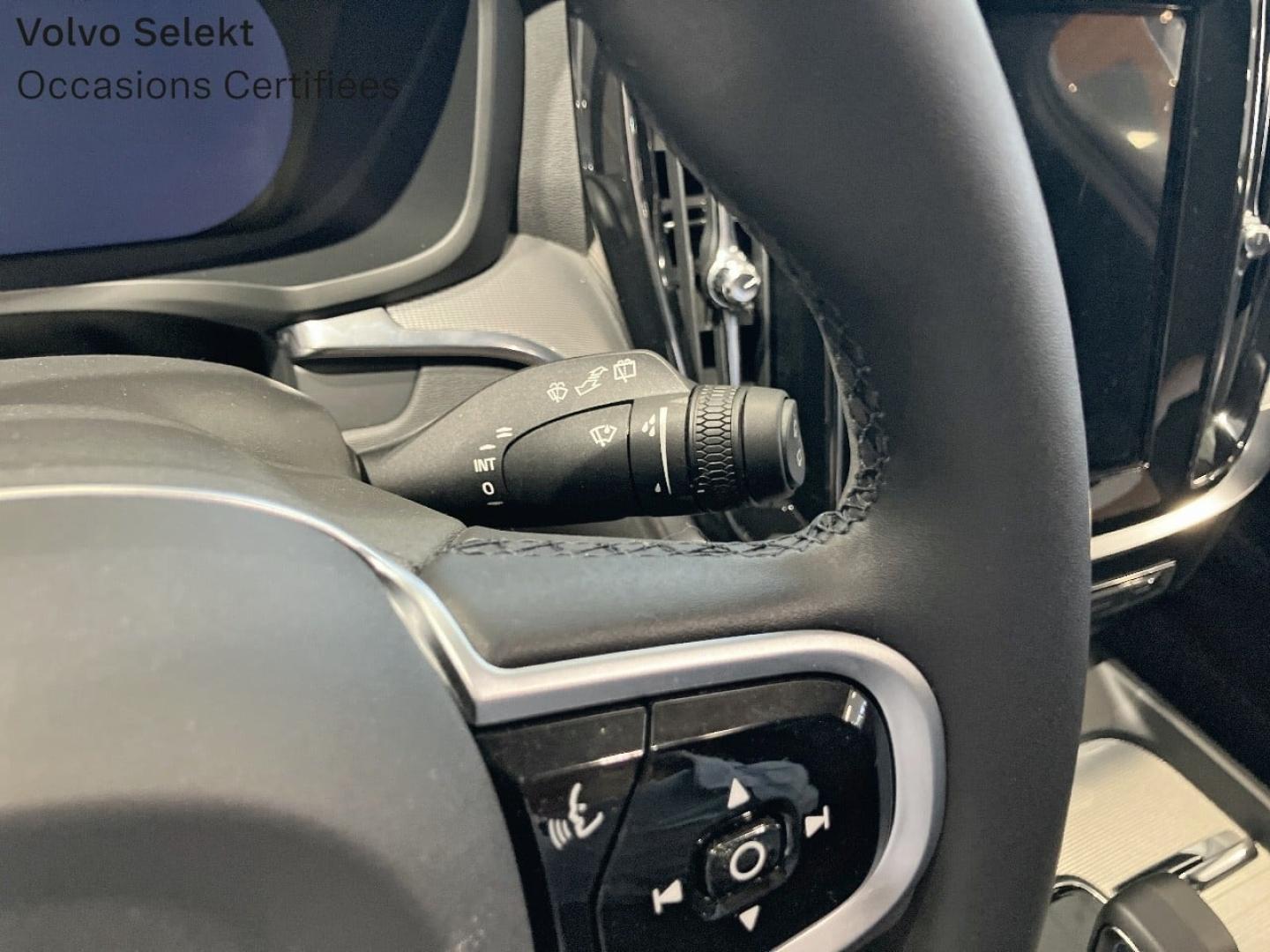 Image VOLVO V60 B4 197ch Plus Style Dark DCT 7