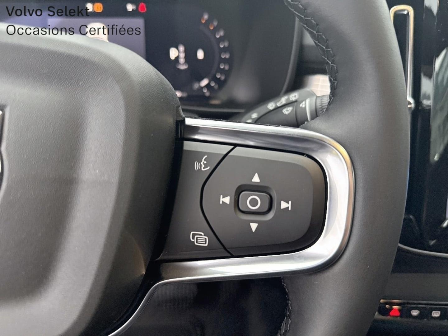 Image VOLVO XC40 B3 163ch Black Edition DCT 7