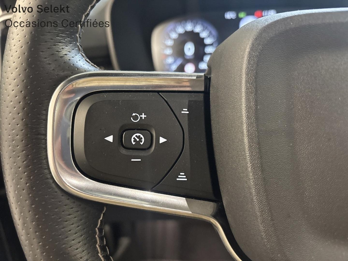 Image VOLVO XC40 T5 Twin Engine 180 + 82ch R-Design DCT 7