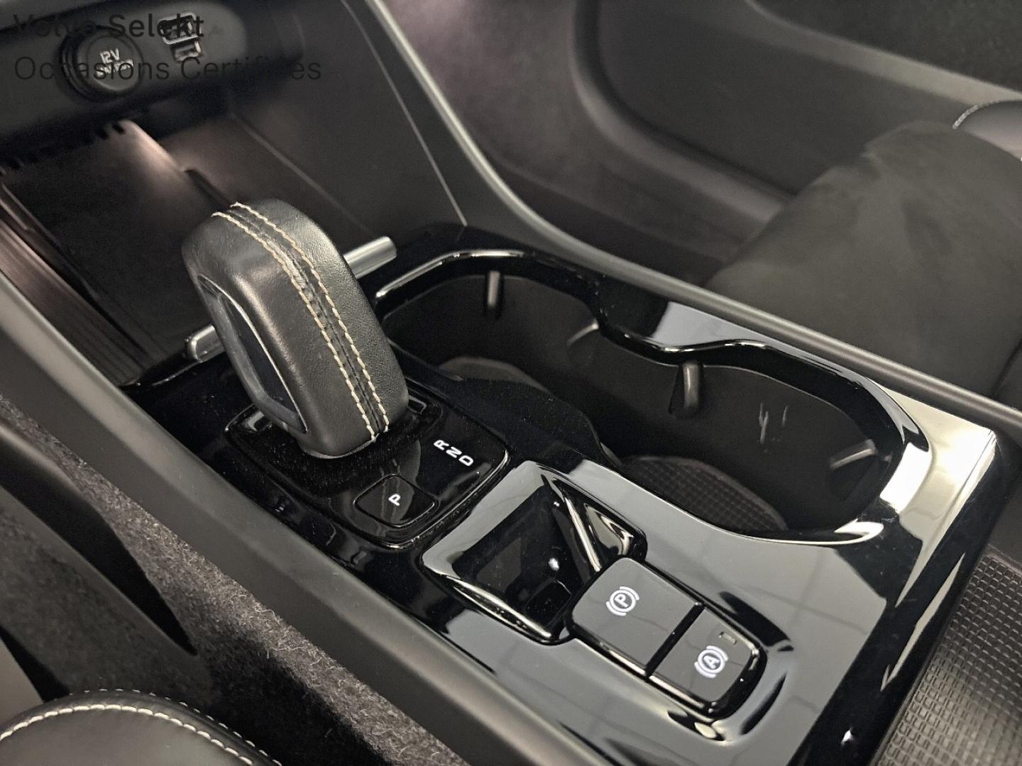 Image VOLVO XC40 T5 Twin Engine 180 + 82ch R-Design DCT 7