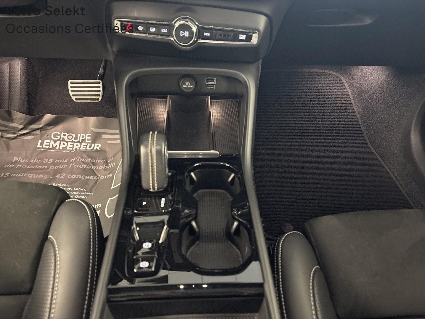 Image VOLVO XC40 T5 Twin Engine 180 + 82ch R-Design DCT 7
