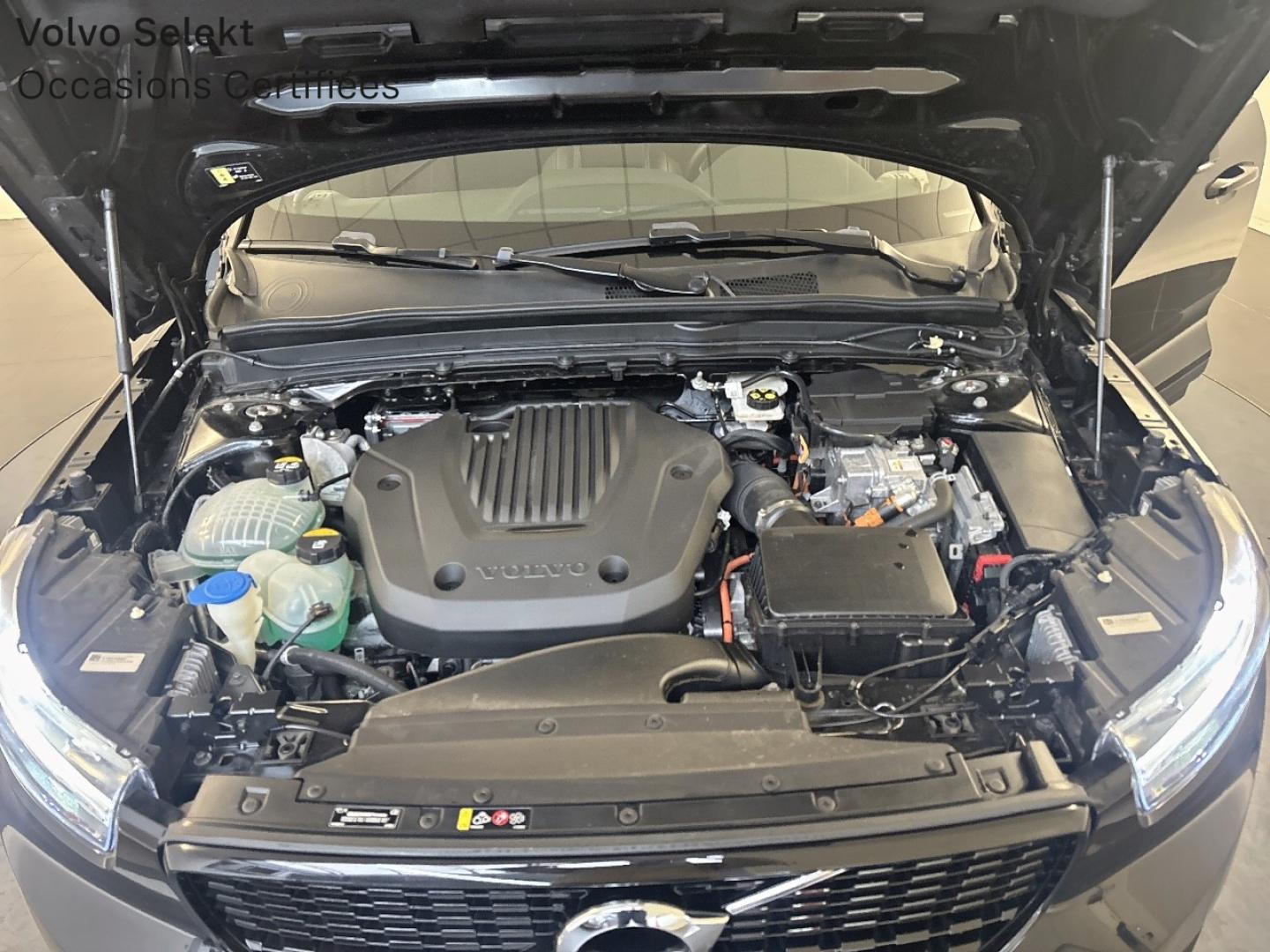 Image VOLVO XC40 T5 Twin Engine 180 + 82ch R-Design DCT 7
