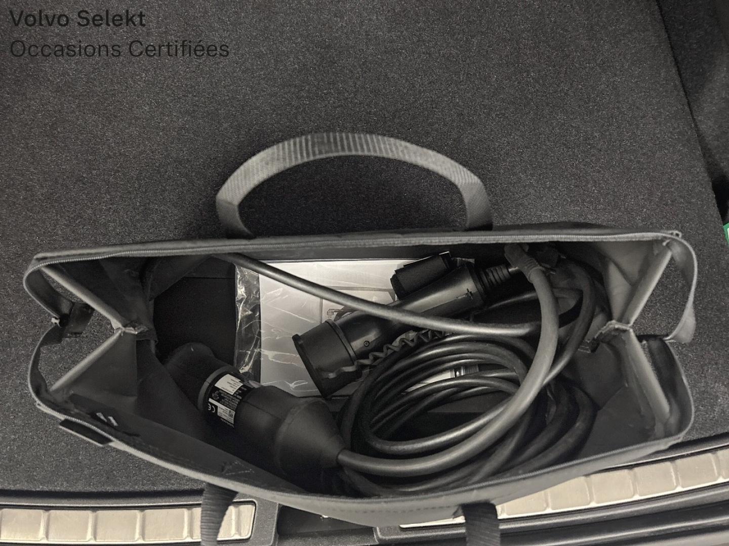 Image VOLVO XC40 T5 Twin Engine 180 + 82ch R-Design DCT 7