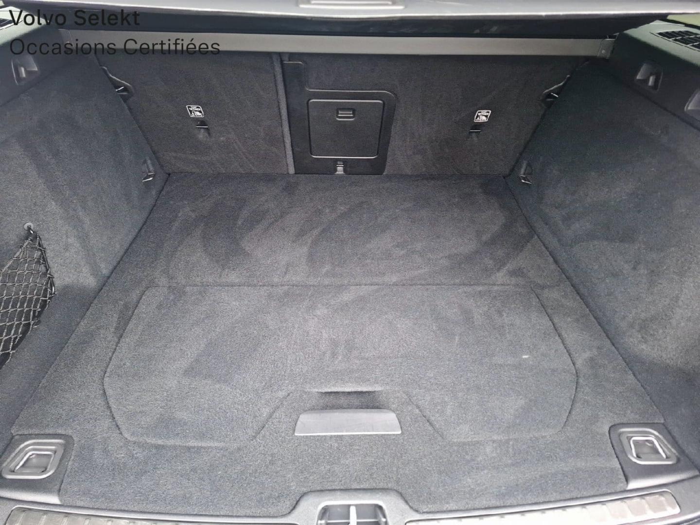 Image VOLVO V60 B4 197ch Ultra Style Dark DCT 7