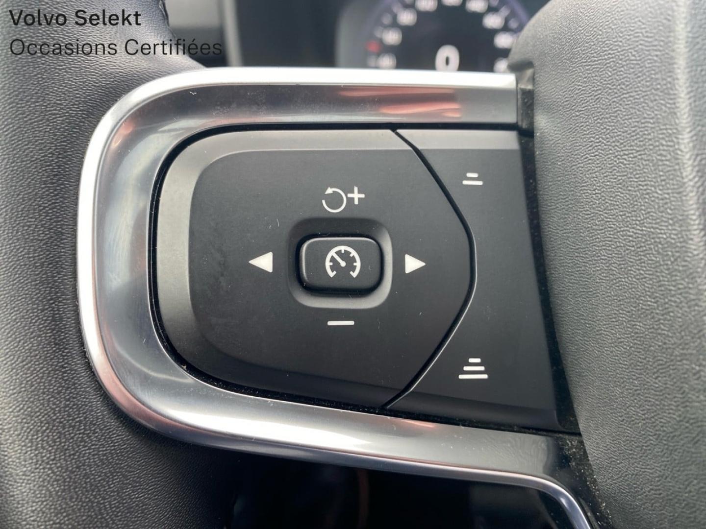 Image VOLVO XC40 T4 Recharge 129 + 82ch Ultimate DCT 7