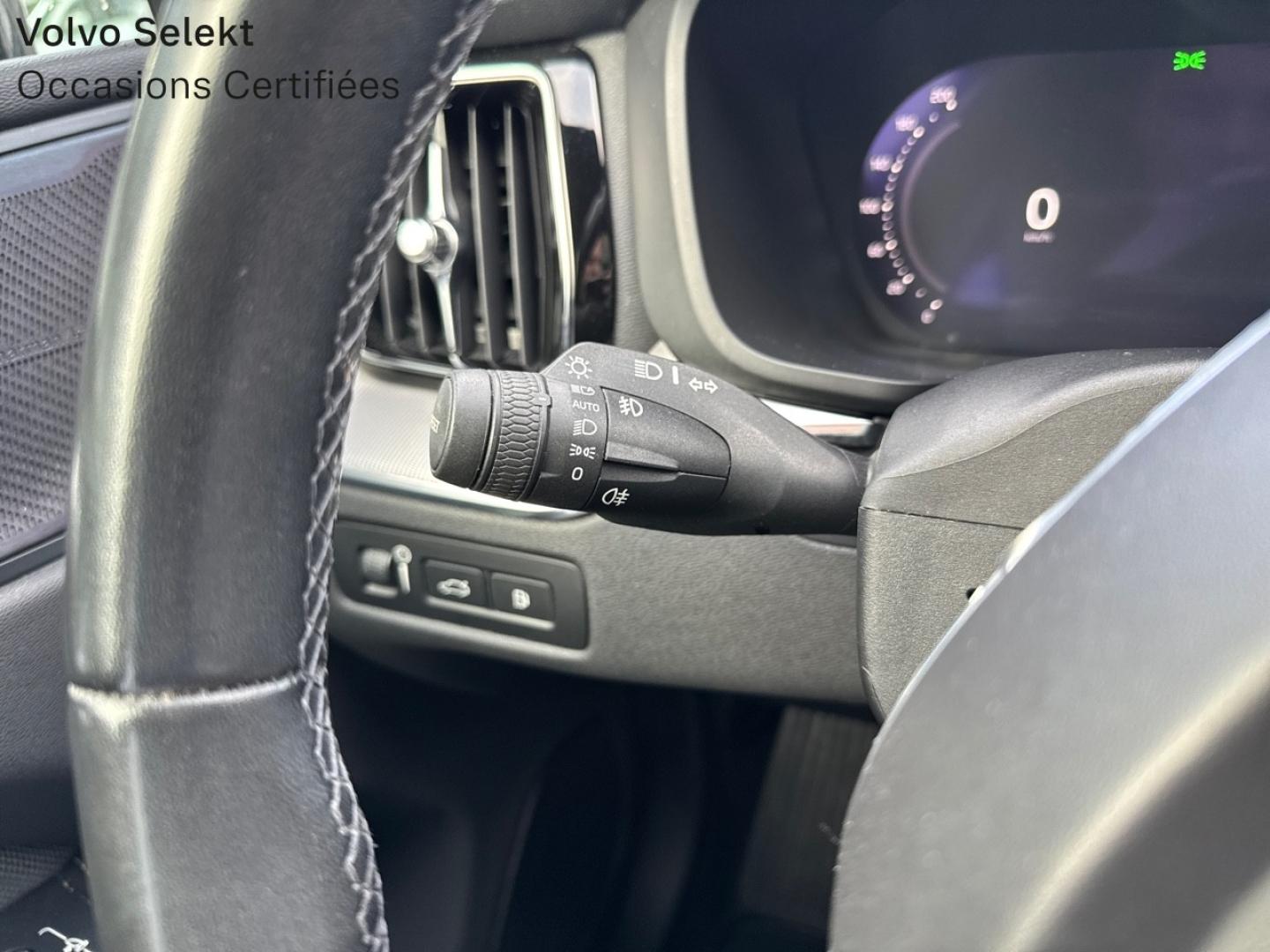 Image VOLVO XC60 T6 AWD 253 + 87ch R-Design Geartronic