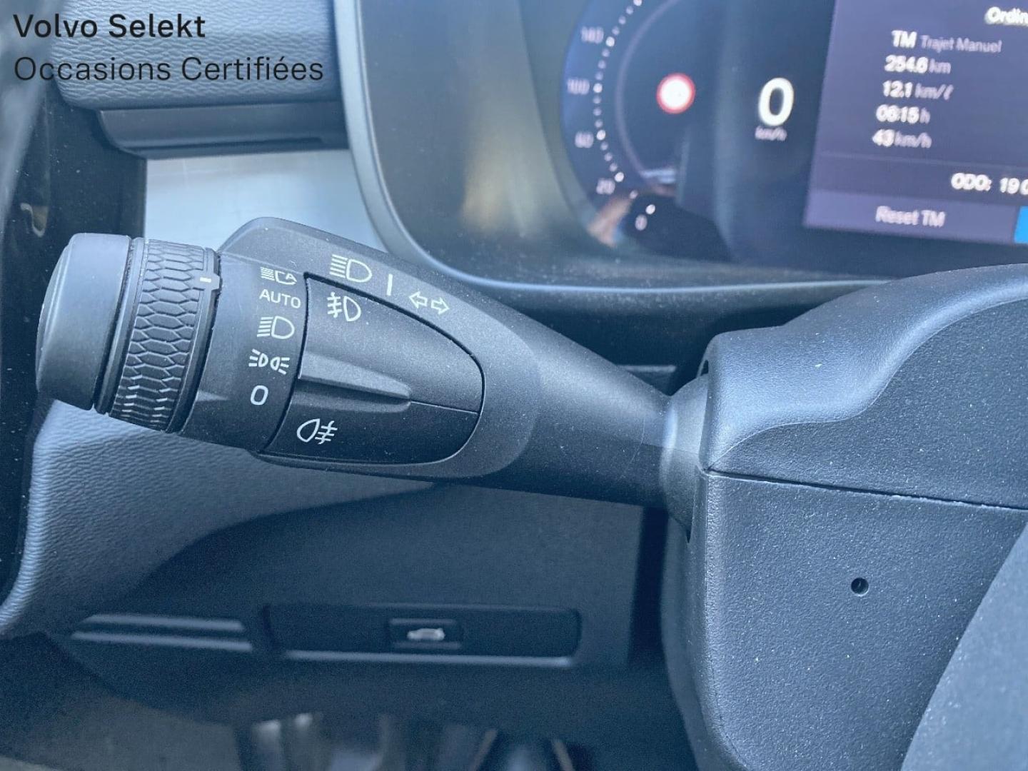 Image VOLVO XC40 B3 163ch Ultra DCT 7