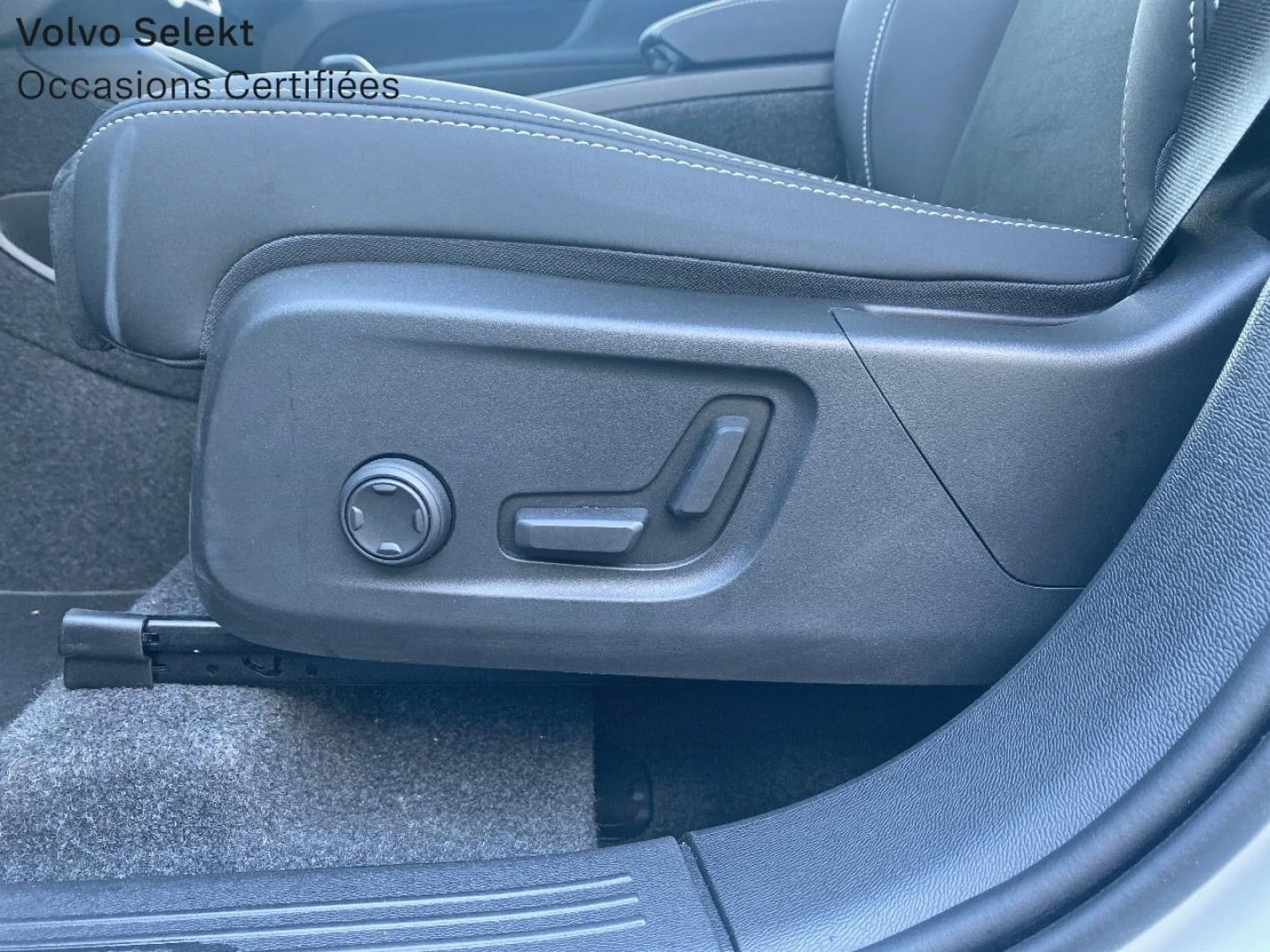Image VOLVO XC40 B3 163ch Ultra DCT 7