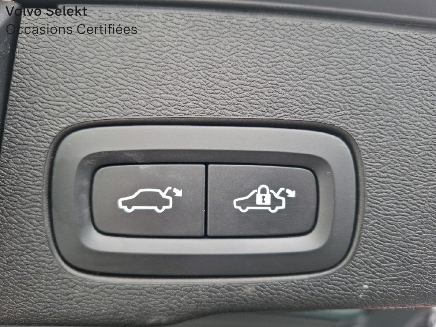 Image VOLVO XC60 B4 AdBlue AWD 197ch Business Executive Geartronic