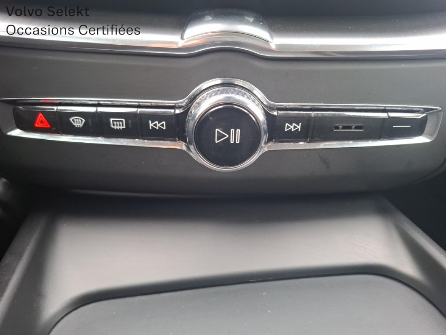 Image VOLVO XC60 B4 AdBlue AWD 197ch Business Executive Geartronic