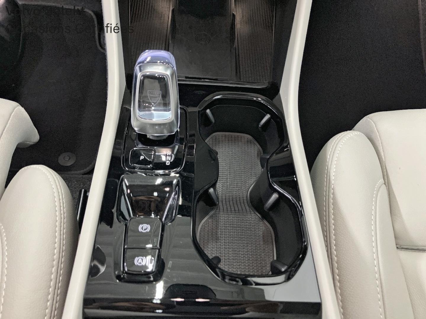 Image VOLVO XC40 B3 163ch Ultra DCT 7