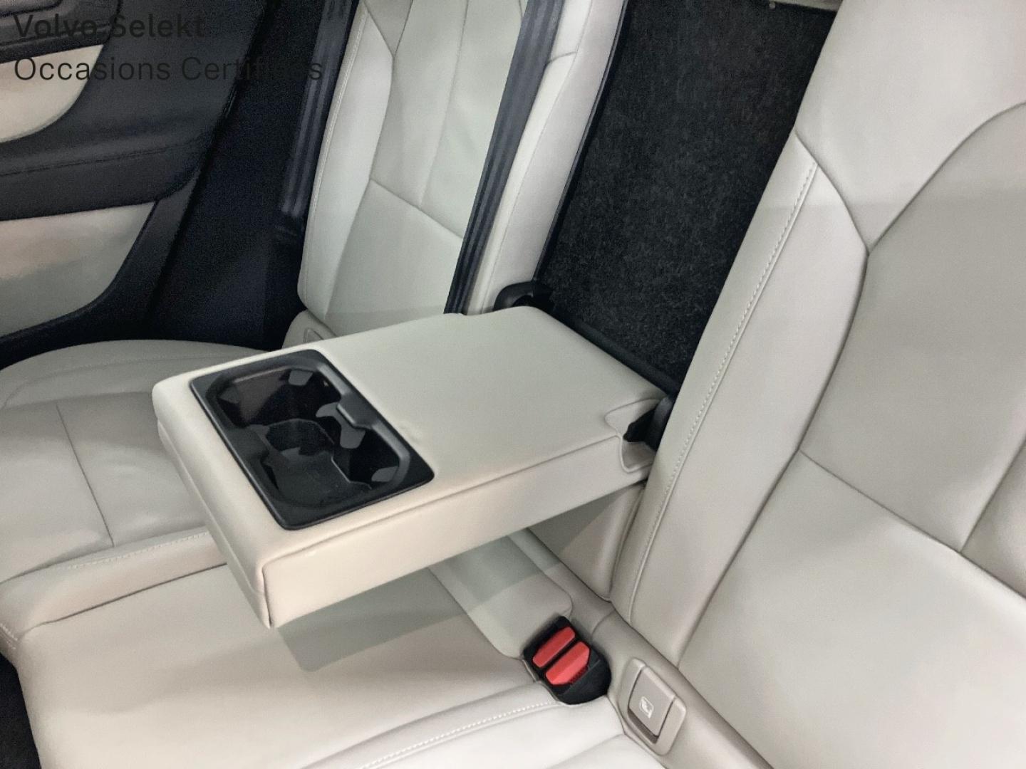 Image VOLVO XC40 B3 163ch Ultra DCT 7