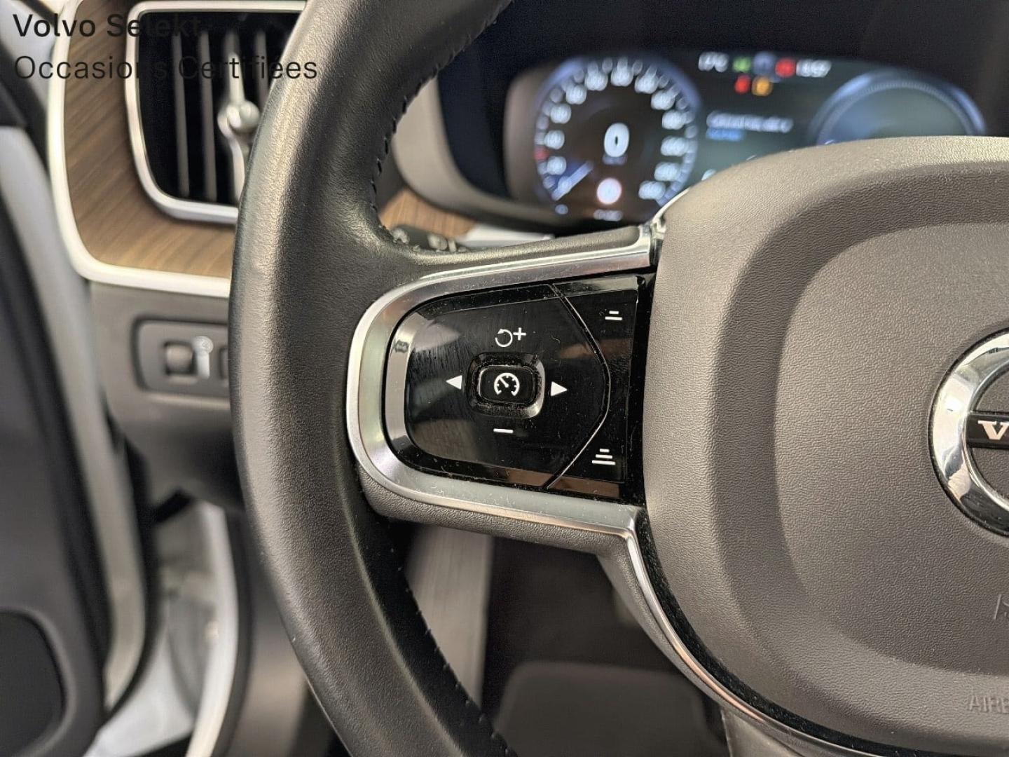 Image VOLVO XC60 T8 Twin Engine 303 + 87ch Inscription Luxe Geartronic